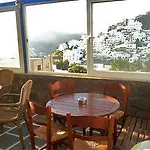 George & Irene Hotel Hotel 2*