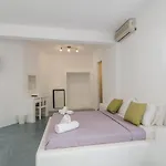 George & Irene Hotel 2* Chora (Ios)