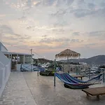 Hotel George & Irene Hotel 2*