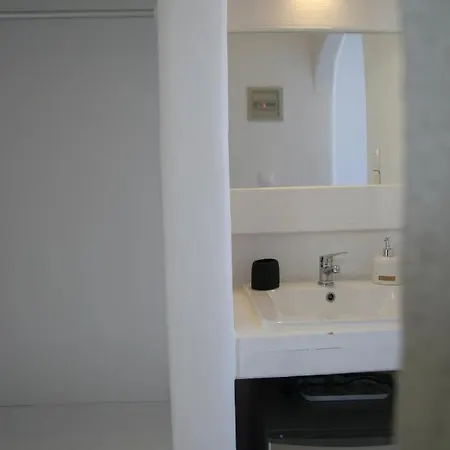 George & Irene Hotel Hotel 2*