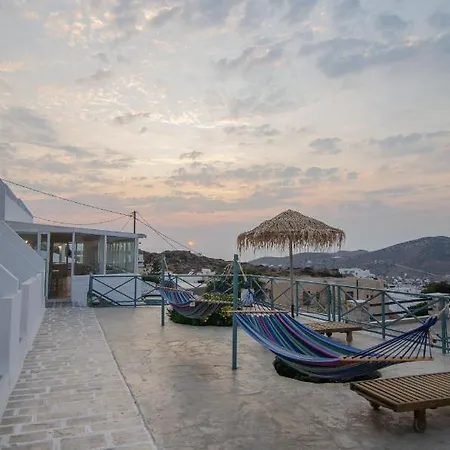 Hotel George & Irene 2*